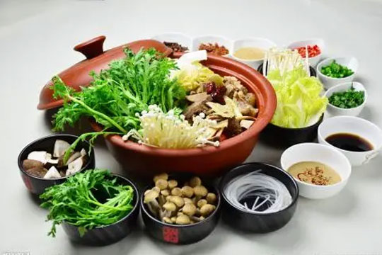 张麻哥牛杂火锅食堂怎么样？加盟支持有哪些？